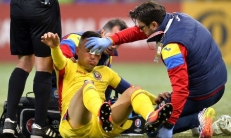 <strong>Румыны будут жаловаться в УЕФА на судейство и газон в Астане</strong>