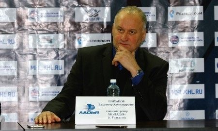 Владимир Шиханов: «Не могу пока привыкнуть к молодежному хоккею — „шашки наголо“ и побежали»