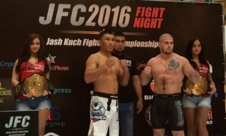 Резников проиграл в бою за титул чемпиона JFC