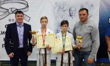 Две золотые медали завоевали на Кубке Евразии каратисты из СКО
