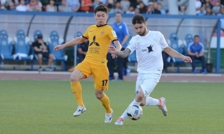 На трибунах становится тише...