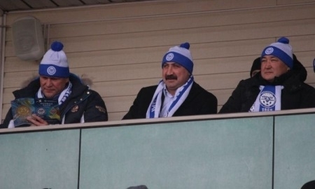 Экс-главный тренер сборной России по боксу посетил матч «Иртыш» — «Кайрат» 