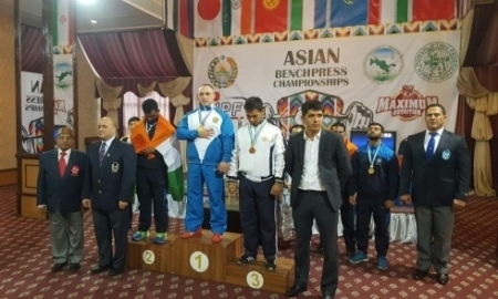 Карагандинец четвертый год кряду стал чемпионом Азии по жиму лежа