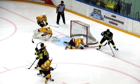 Фоторепортаж с матча ВХЛ «Cарыарка» — «Химик» 3:1
