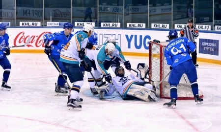 Фоторепортаж с матча МХЛ «Реактор» — «Алтай» 7:1
