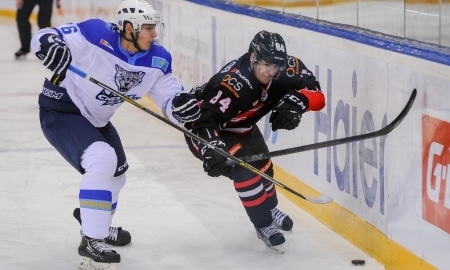 Фоторепортаж с матча МХЛ «Омские Ястребы» — «Снежные Барсы» 4:2