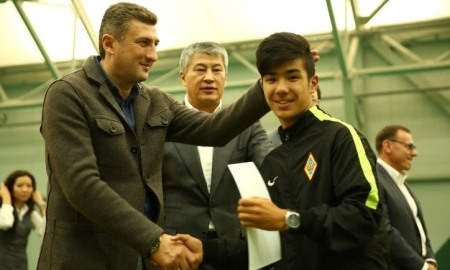 Фоторепортаж с награждения команд Академии «Кайрата»