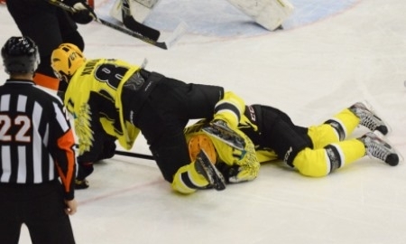 Видеообзор матча ВХЛ «Молот-Прикамье» — «Сарыарка» 0:4