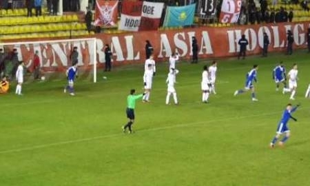 Видео второго гола Нганбе матча Премьер-Лиги «Актобе» — «Окжетпес» 2:2