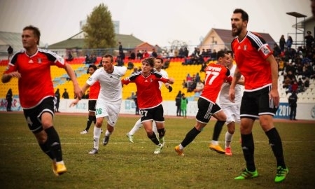 Фоторепортаж с матча Премьер-Лиги «Атырау» — «Шахтер» 2:0