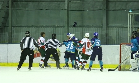 Фоторепортаж с матча МХЛ «Алтай» — «Ирбис» 0:4