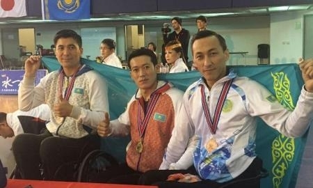 Семь медалей выиграли казахстанцы на чемпионате Азии по спортивным танцам на колясках
