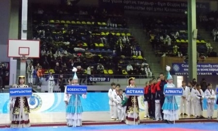 Более 400 таеквондистов собрались на международный турнир в Караганде