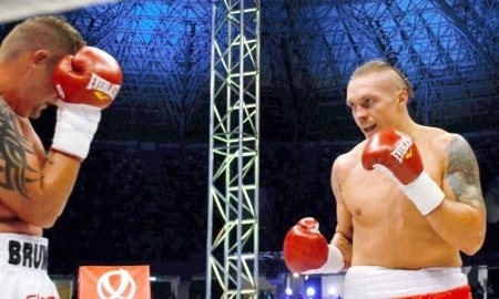 Том Леффлер: «Усик, как и Головкин, готов драться с кем угодно и где угодно»