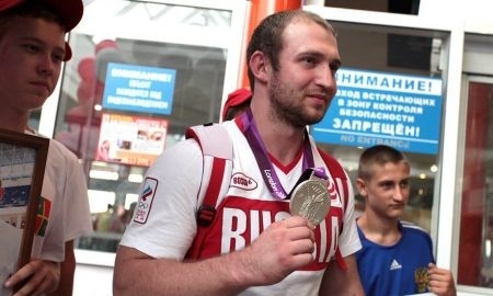 Двух призёров Олимпиады-2012 в весе Ильина лишили медалей