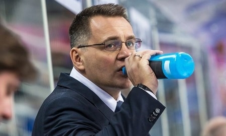 «Нефтехимик» без экс-тренера «Барыса» Назарова проиграл на родном льду