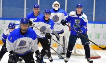 «Снежные Барсы» уступили сборной Казахстана в товарищеском матче