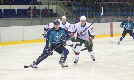 Фоторепортаж с матча ВХЛ «Торпедо» — «Барс» 3:0