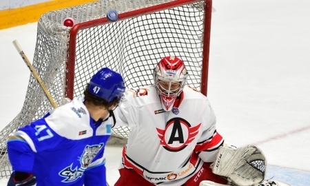 Фоторепортаж с матча МХЛ «Снежные Барсы» — «Авто» 1:3 