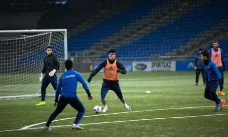 Фоторепортаж с тренировки «Астаны»