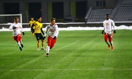 Фоторепортаж с матча Юношеской лиги УЕФА «Кайрат» — «Зальцбург» 0:1