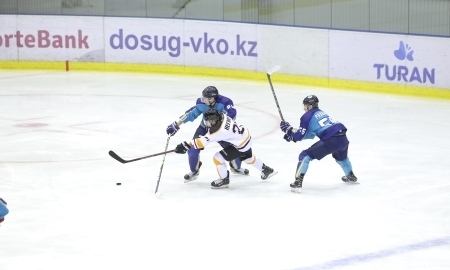 Фоторепортаж с матча чемпионата РК «Алтай-Торпедо» — «Астана» 2:3 Б