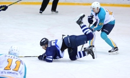 Видеообзор матча ВХЛ «Ариада-НХ» — «Торпедо» 1:3