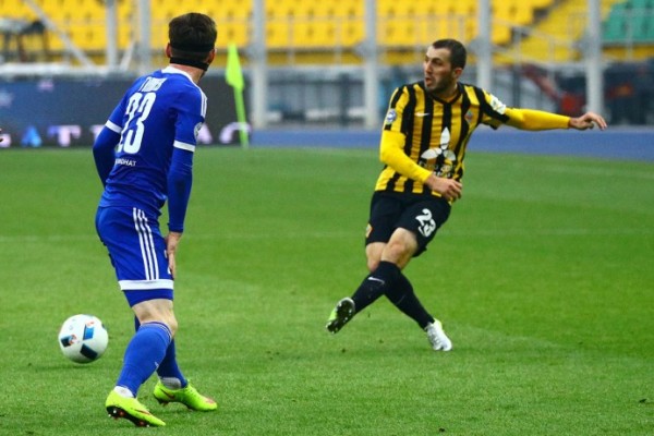 Кто вперед, а кто назад