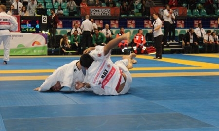 Два «золота» и «серебро» привезли казахстанцы с чемпионата мира по джиу-джитсу