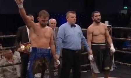 Потенциальный соперник Головкина, Сондерс, защитил титул WBO