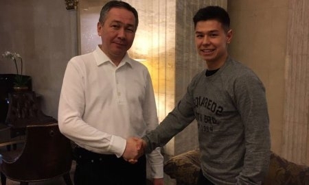 «Кайрат» официально объявил о подписании Жукова