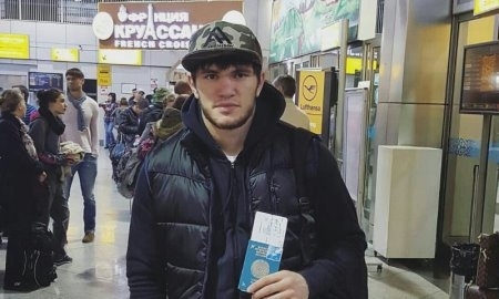 Ахмедов вылетел в Польшу для проведения боя