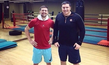 Акбербаев продолжает подготовку к бою с Крстачичем