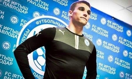 Калмыков подписал контракт с «Иртышом»