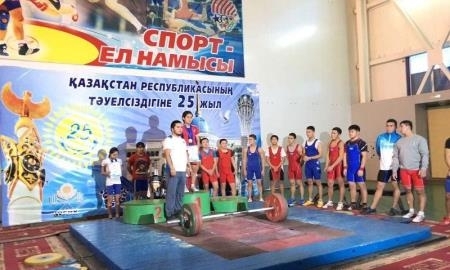 В Таразе 25-летию Независимости посвятили турнир по тяжелой атлетике