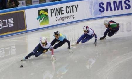 <strong>Жумагазиев выиграл этап Кубка мира по шорт-треку</strong>