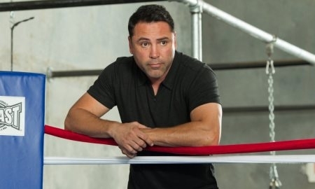 Промоутера Альвареса призвали устроить бой с Головкиным, либо надеть колготки