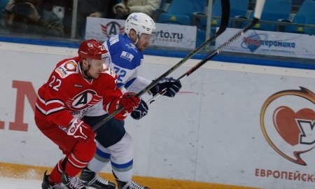 Фоторепортаж с матча КХЛ «Автомобилист» — «Барыс» 3:4