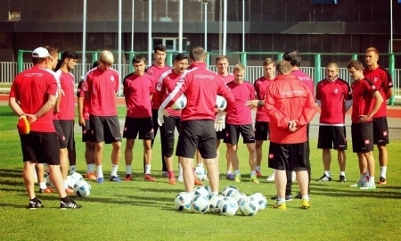 Помощники Уткульбаева в «Актобе» войдут в тренерский штаб «Нефтехимика»