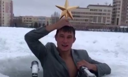 Чемпион Казахстана по таеквондо из проруби поздравил казахстанцев с наступившим Новым годом