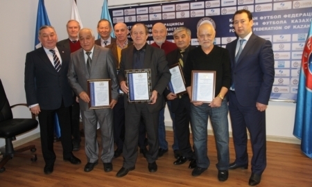 ФФК поблагодарила ветеранов футбола