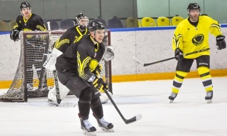 «Сарыарка» и «Темиртау» провели двусторонку