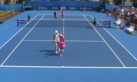 Шведова и Кинг пробились в четвертьфинал парного разряда «Apia International Sydney»