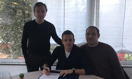 <strong>Максимович подписал контракт с «Валенсией»</strong>