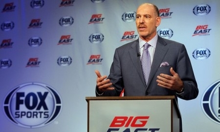 Федерация реслинга уступила бою Головкин — Джейкобс дату 18 марта