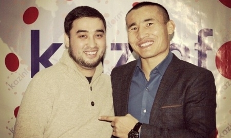 Следующий поединок Ислам проведет в андекарде у Джонса-младшего