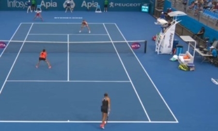 Шведова и Кинг не смогли пробиться в финал парного разряда в Сиднее