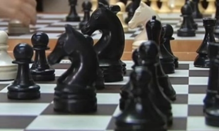Житель Усть-Каменогорска придумал новые шахматы