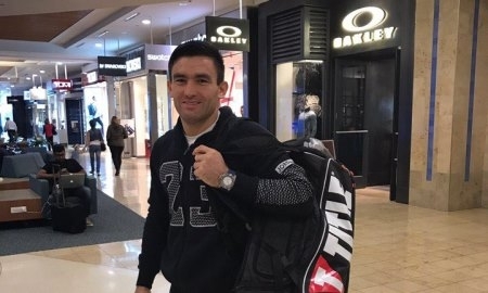 Бой Моминова в США отменен