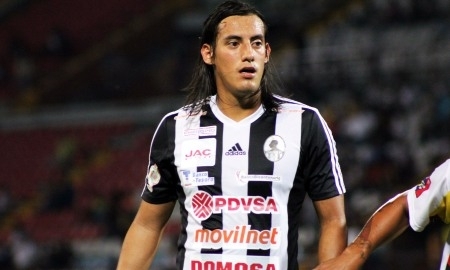 Колумбиец проходит просмотр в «Акжайыке»